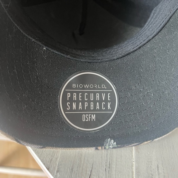 NWT Bloworld Rick & Morty Portal Curved SnapBack Hat OS - Picture 5 of 10